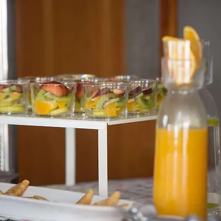 Hotel Yit Ciudad De 3*