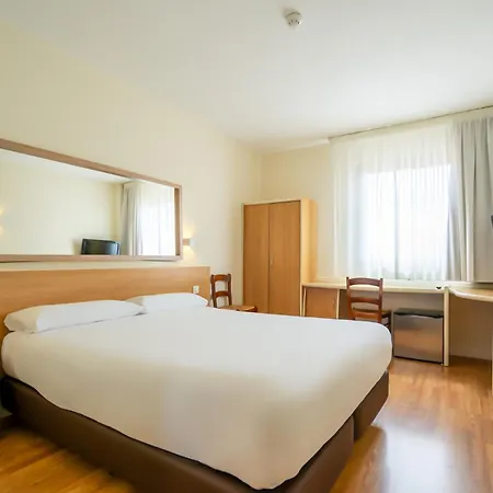 Hotel Yit Ciudad De