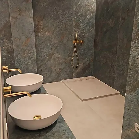 Hotel Yit Ciudad De 3*