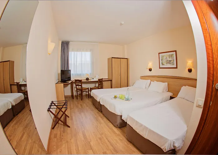 Hotel Yit Ciudad De 3*