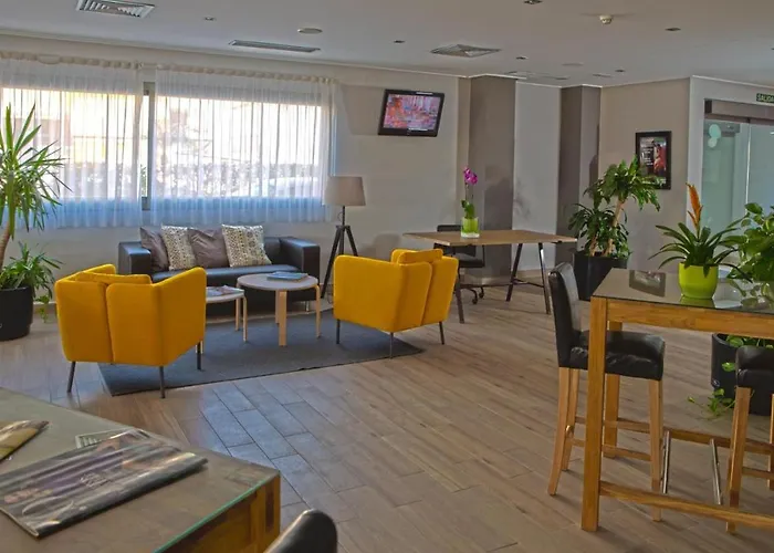 Hotel Yit Ciudad De
