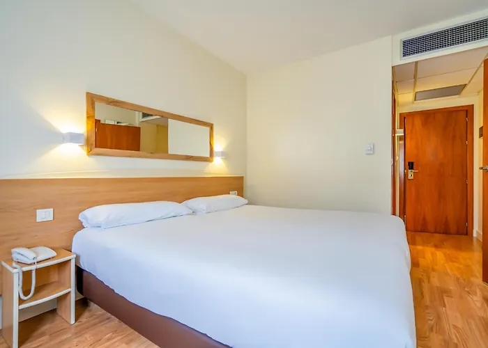 Hotel Yit Ciudad De