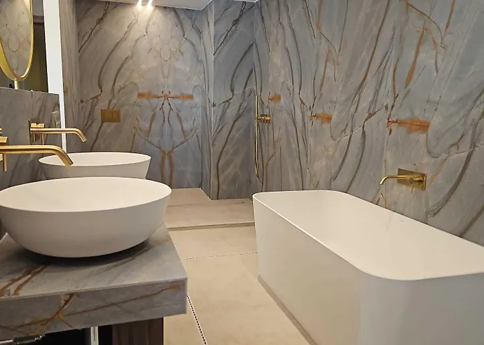 Hotel Yit Ciudad De 3*